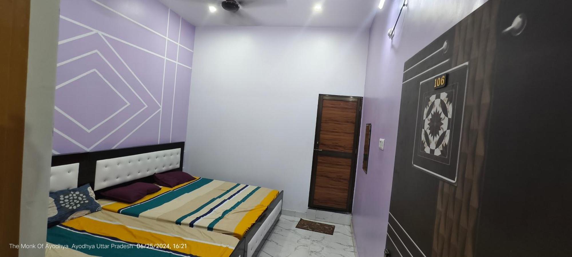 Shree Ayodhya Dham Guest House 300 Meter From Sri Ram Temple Free Pick Up , Drop , Breakfast & Wifi 外观 照片